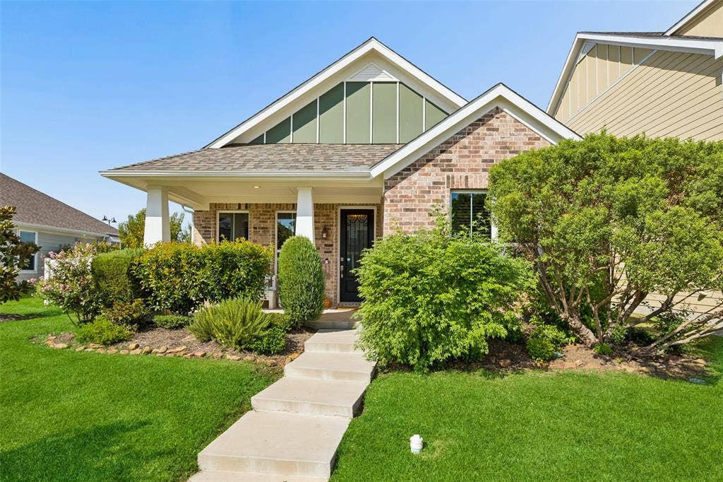 1409 Ellis Lane, Aubrey, TX 76227 Welcome Home!