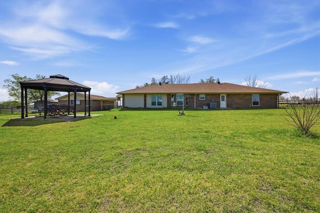 12099 County Rd 1028, Blue Ridge, TX 75424