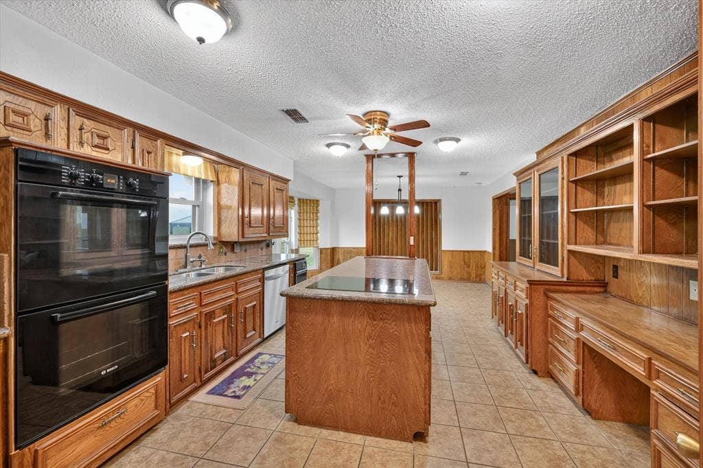 12099 County Rd 1028, Blue Ridge, TX 75424