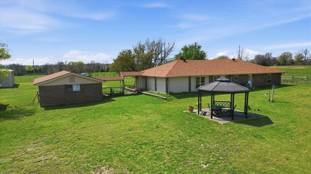 12099 County Rd 1028, Blue Ridge, TX 75424