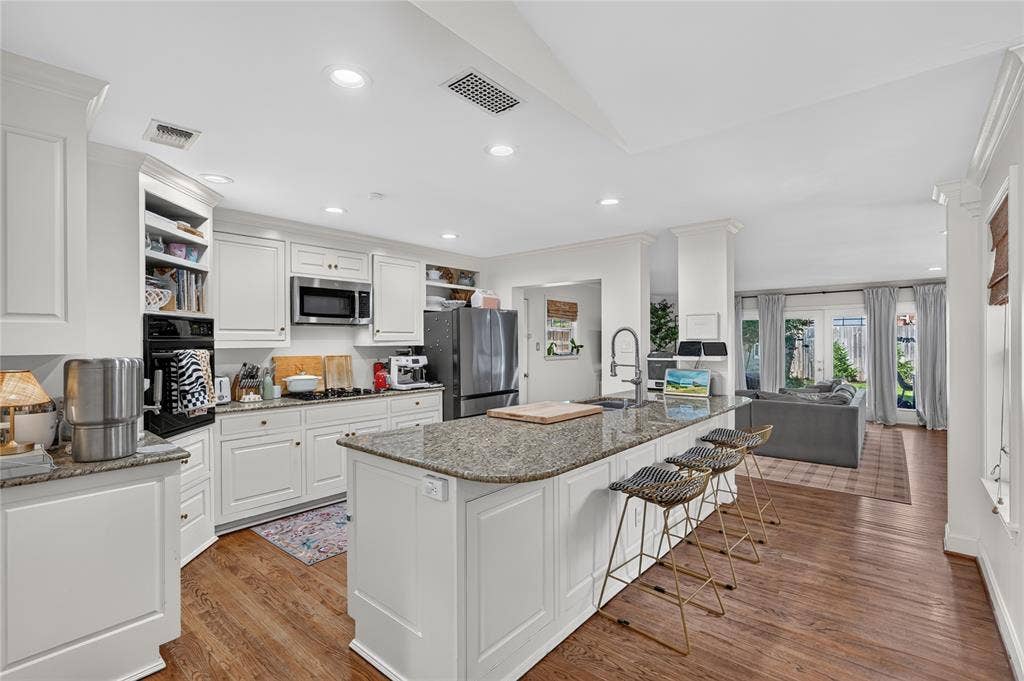 4639 Elsby Avenue, Dallas, TX 75209 4639 Elsby Avenue, Dallas, TX 75209