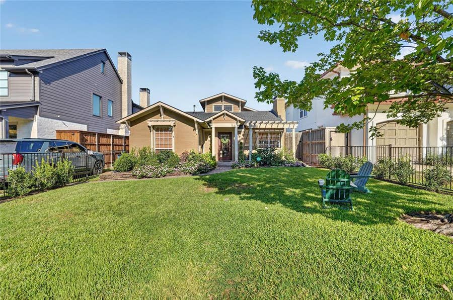 Property photo for 4639 Elsby Avenue, Dallas, TX