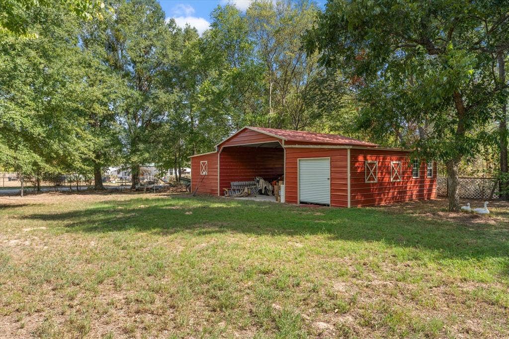718 Suncrest Drive, Tool, TX 75143 718 Suncrest Drive, Tool, TX 75143