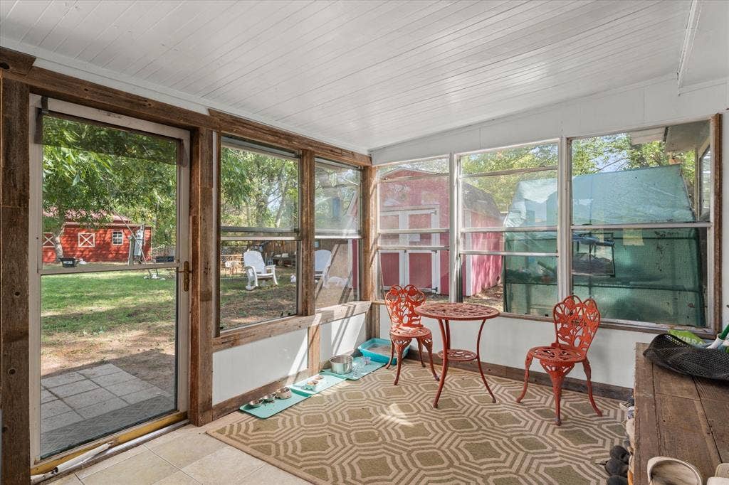 718 Suncrest Drive, Tool, TX 75143 718 Suncrest Drive, Tool, TX 75143