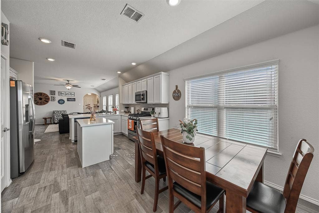 5833 Dew Plant Way, Fort Worth, TX 76123