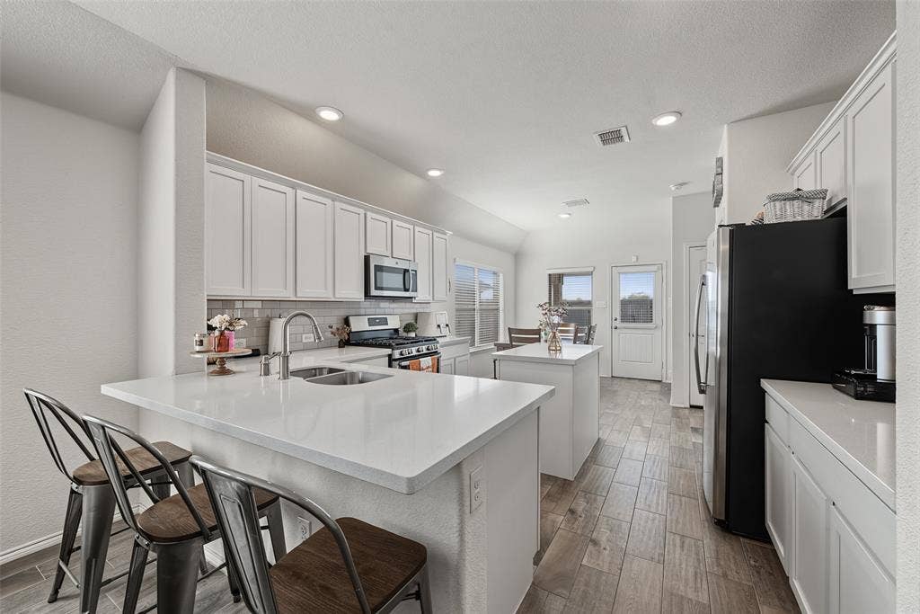 5833 Dew Plant Way, Fort Worth, TX 76123
