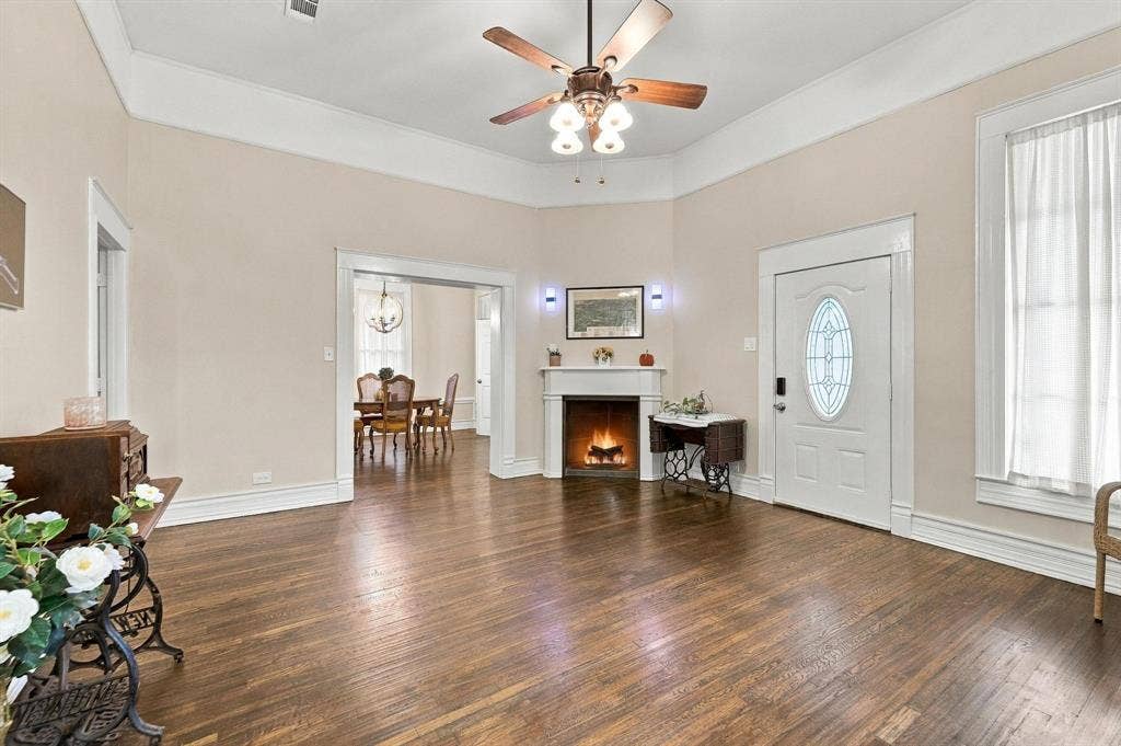 806 W Gandy Street, Denison, TX 75020