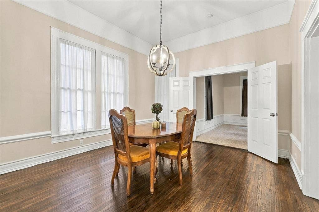 806 W Gandy Street, Denison, TX 75020