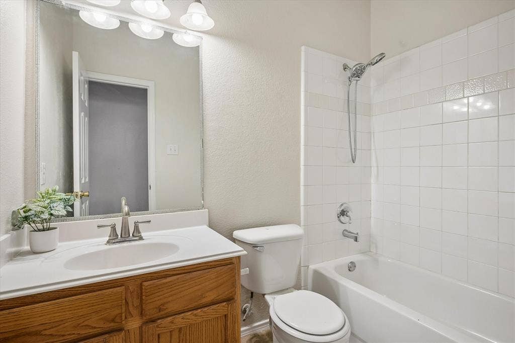 10610 Stone Falls Lane, Frisco, TX 75035 10610 Stone Falls Lane, Frisco, TX 75035