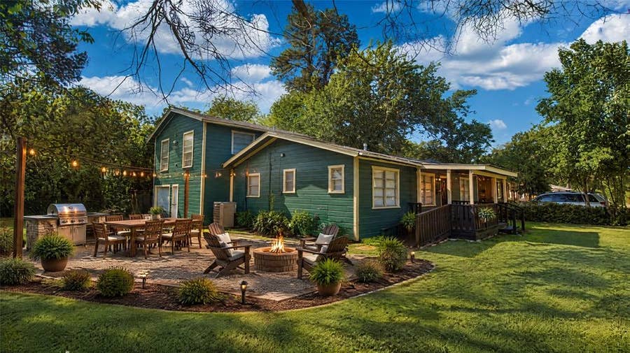 Property photo for 1223 N Center Street, Arlington, TX