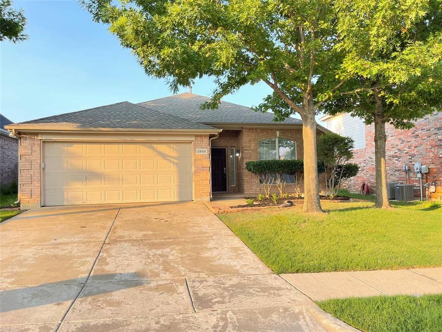 Property photo for 2865 Spotted Owl Drive, Fort Worth, TX