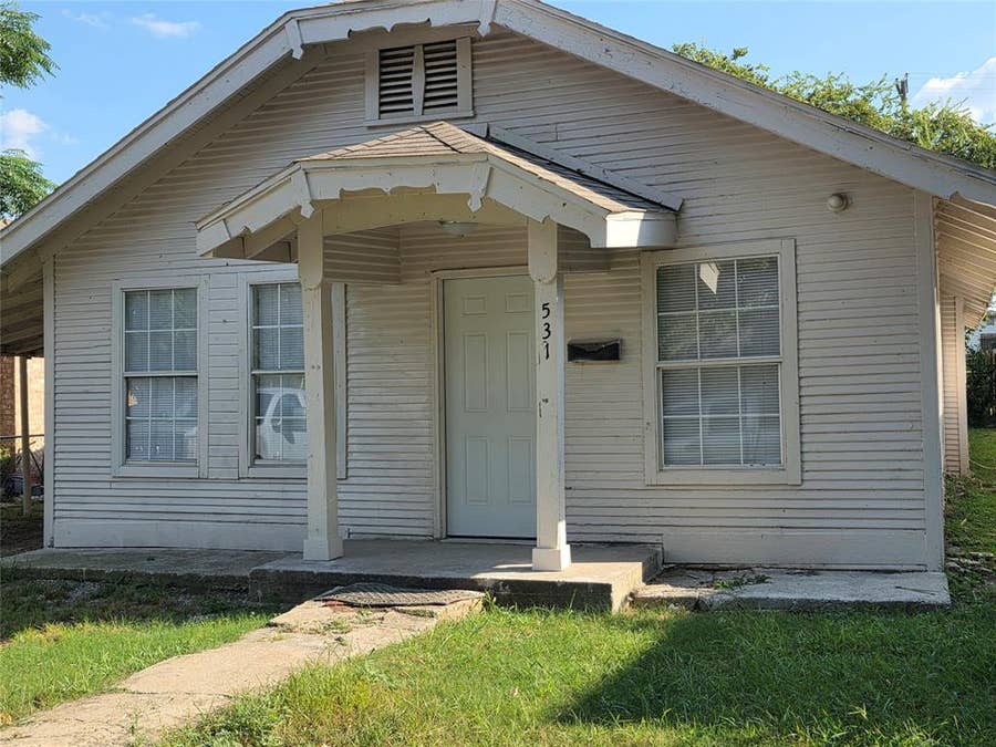 Property photo for 531 W Spurgeon Street, Fort Worth, TX