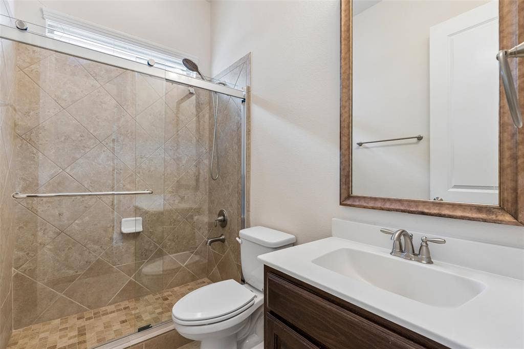 2707 Point Vista Drive, Lewisville, TX 75067 2707 Point Vista Drive, Lewisville, TX 75067