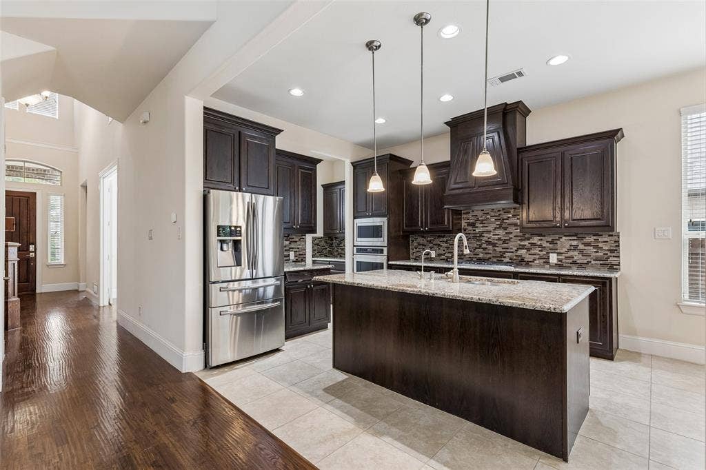 2707 Point Vista Drive, Lewisville, TX 75067 2707 Point Vista Drive, Lewisville, TX 75067