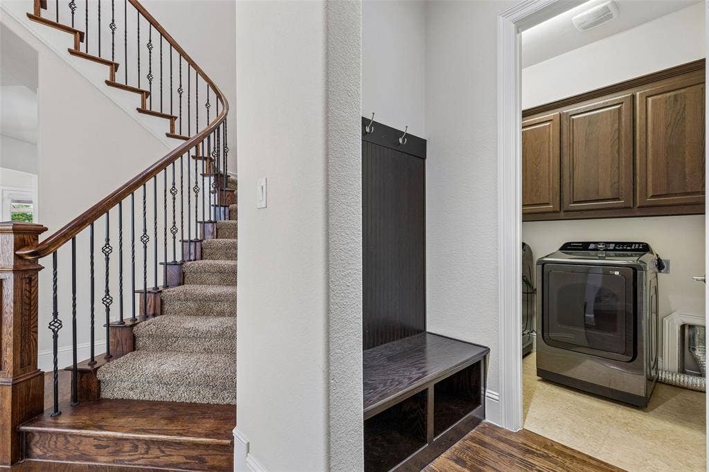 2707 Point Vista Drive, Lewisville, TX 75067 2707 Point Vista Drive, Lewisville, TX 75067
