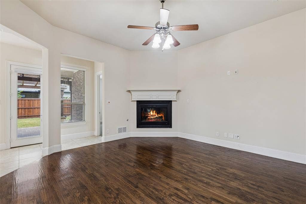 2707 Point Vista Drive, Lewisville, TX 75067 2707 Point Vista Drive, Lewisville, TX 75067