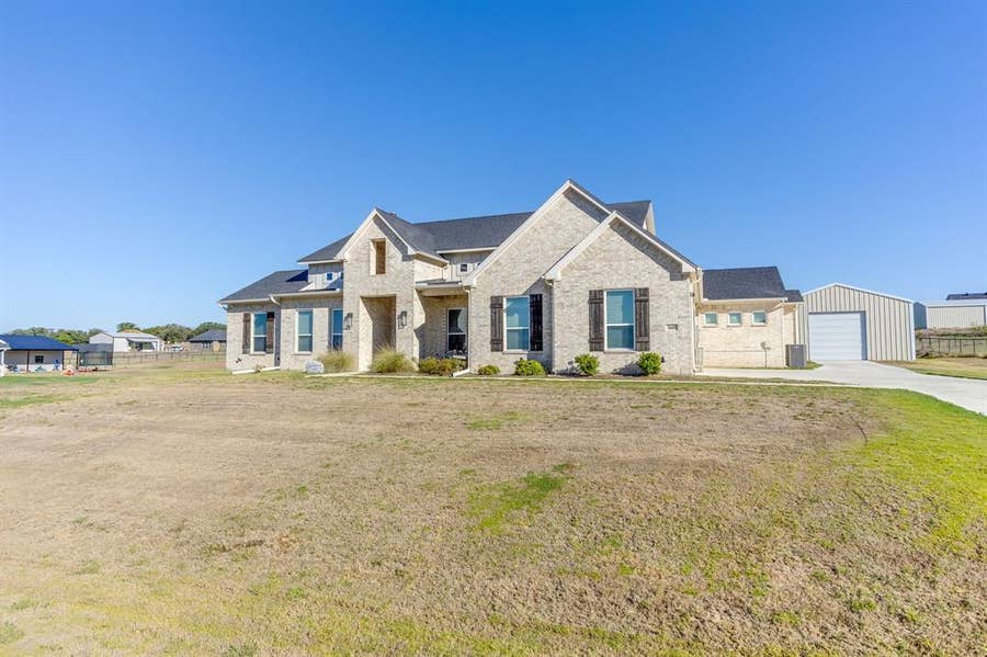 Property photo for 160 Rocky Top Ranch Lane, Reno, TX