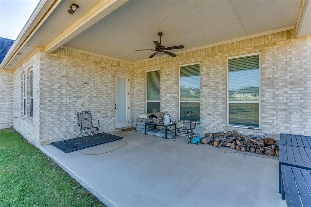 160 Rocky Top Ranch Lane, Reno, TX 76020