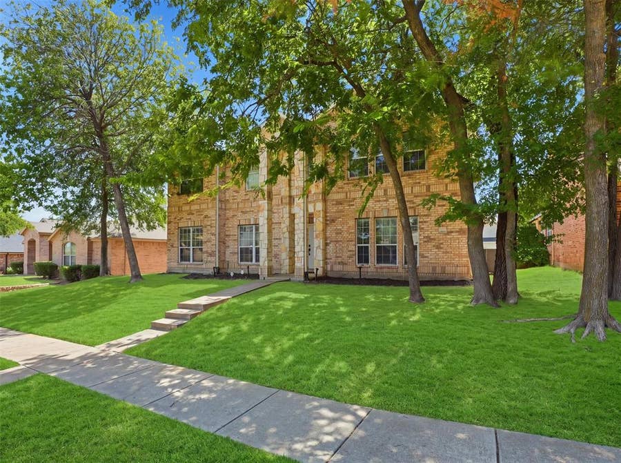Property photo for 2159 Fair Weather Drive, Lancaster, TX