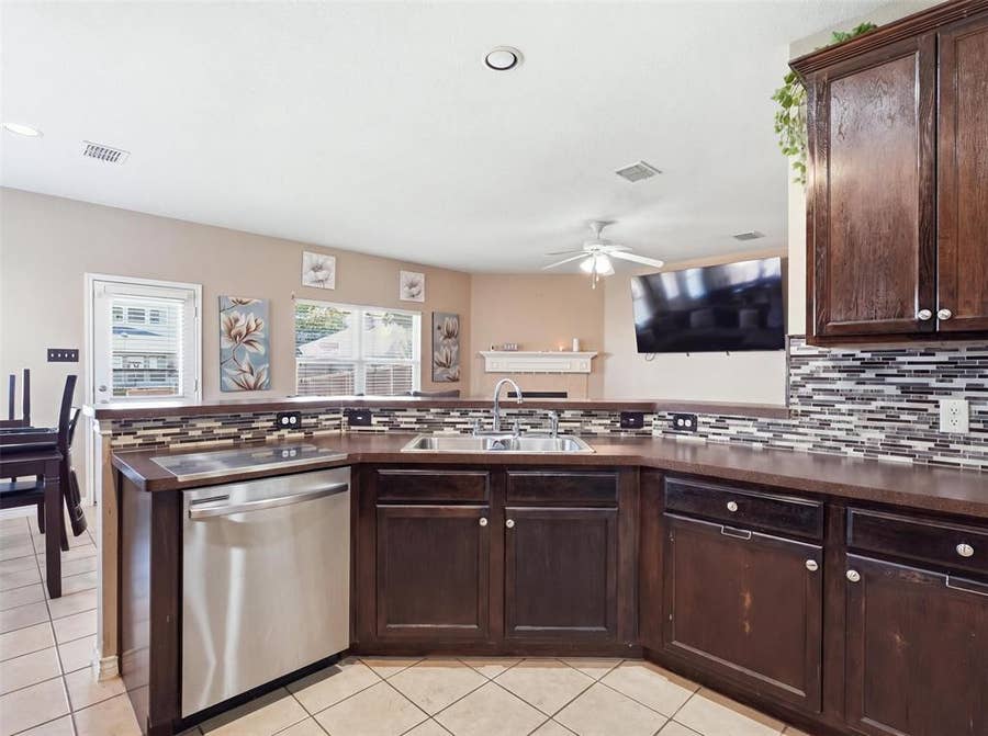Property photo for 2159 Fair Weather Drive, Lancaster, TX
