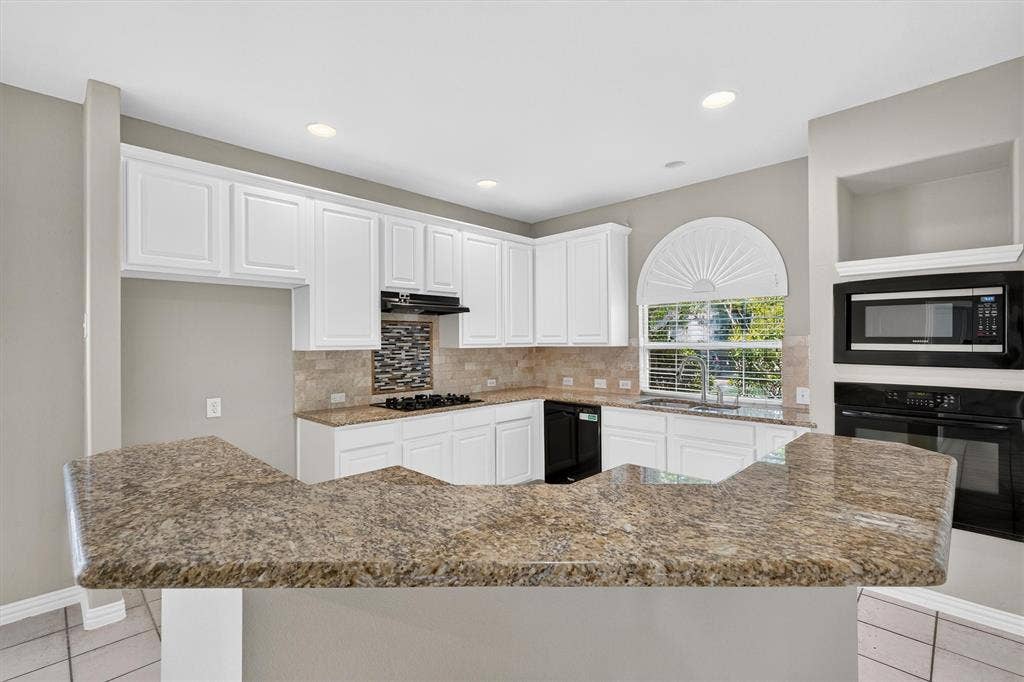 8005 Strecker Lane, Plano, TX 75025 8005 Strecker Lane, Plano, TX 75025