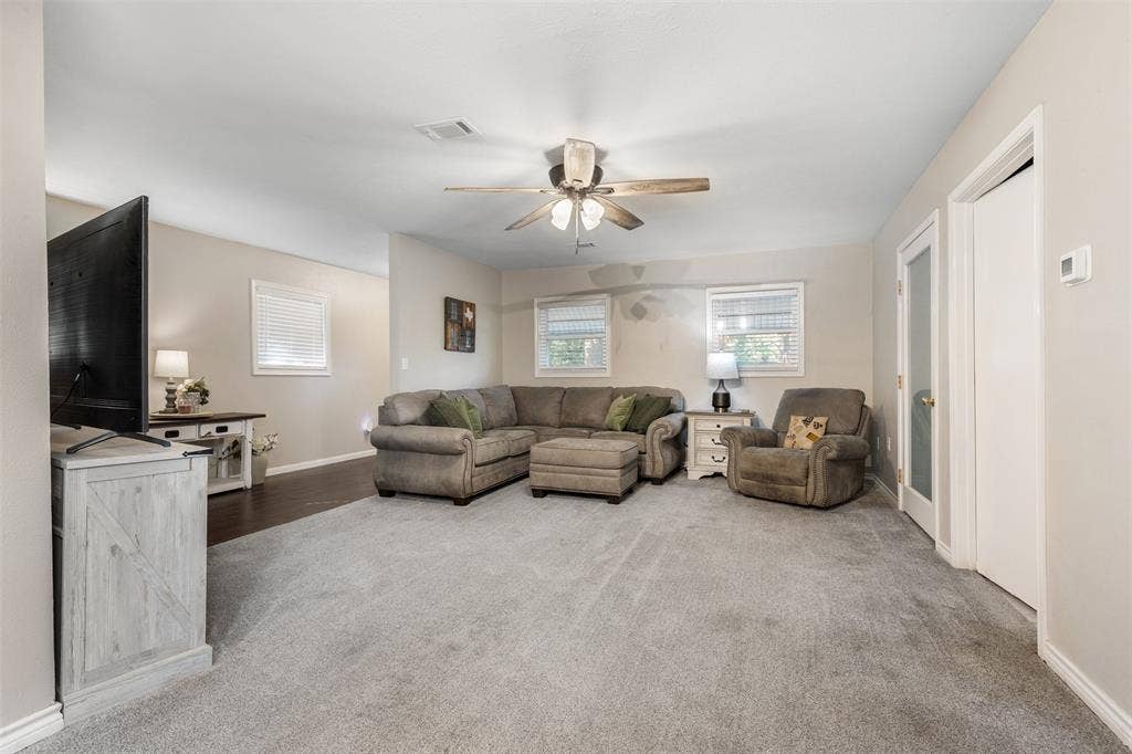 271 Lakewood Lane, Pottsboro, TX 75076
