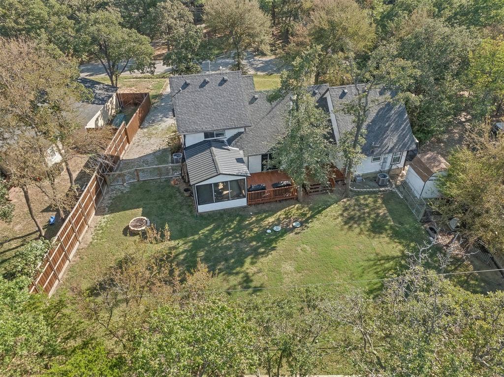 271 Lakewood Lane, Pottsboro, TX 75076