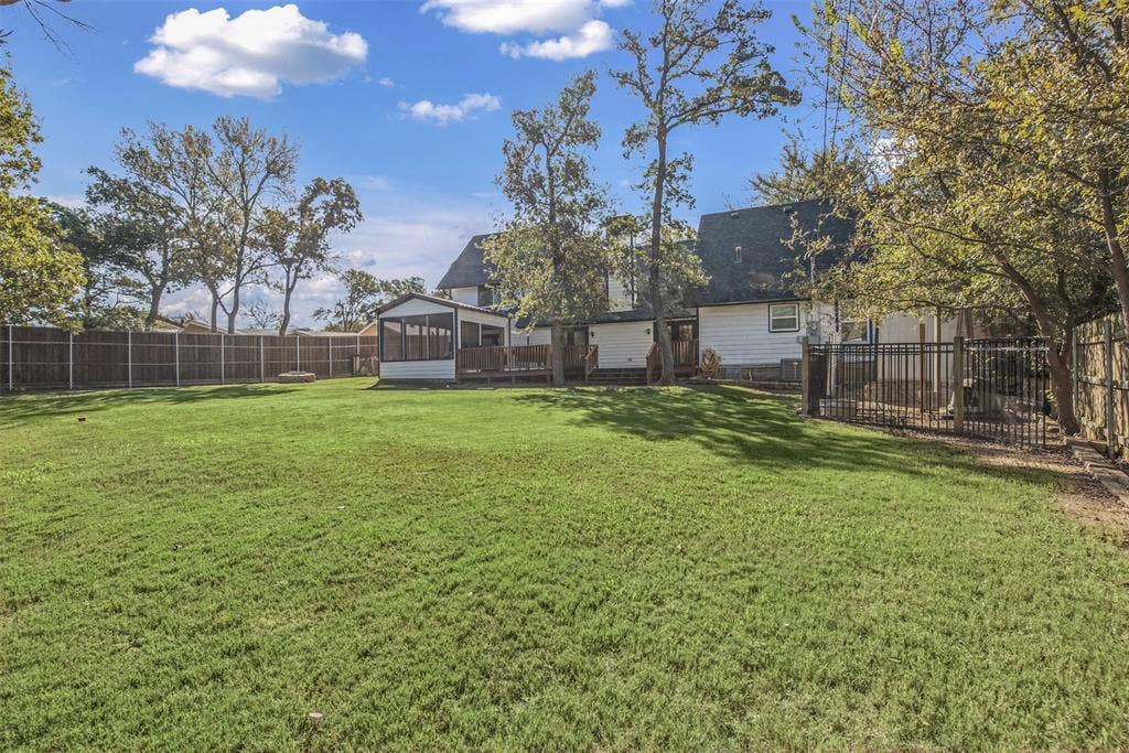 271 Lakewood Lane, Pottsboro, TX 75076