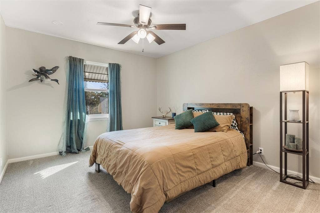 271 Lakewood Lane, Pottsboro, TX 75076