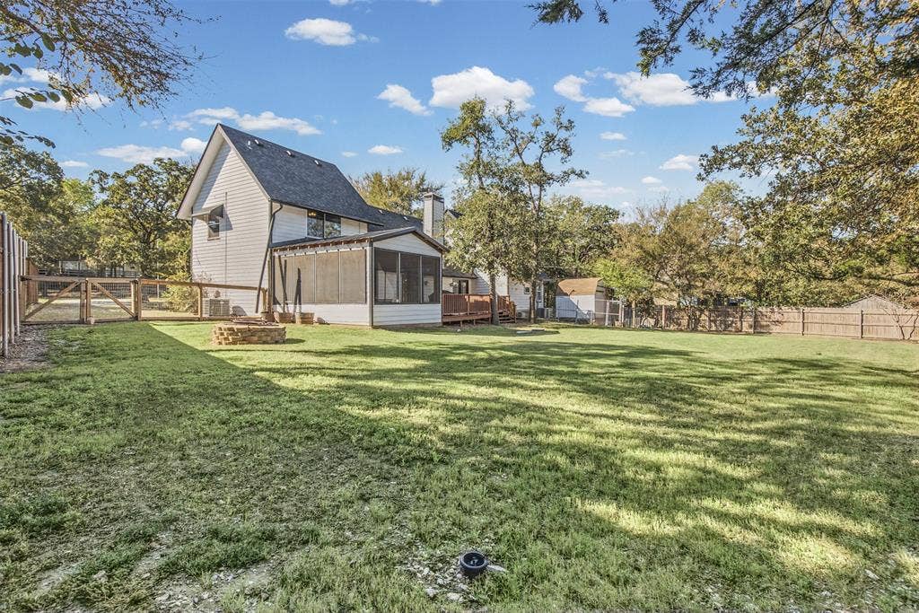 271 Lakewood Lane, Pottsboro, TX 75076
