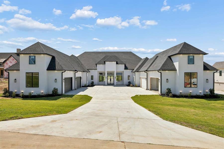 Property photo for 304 Mint Ridge, Burleson, TX