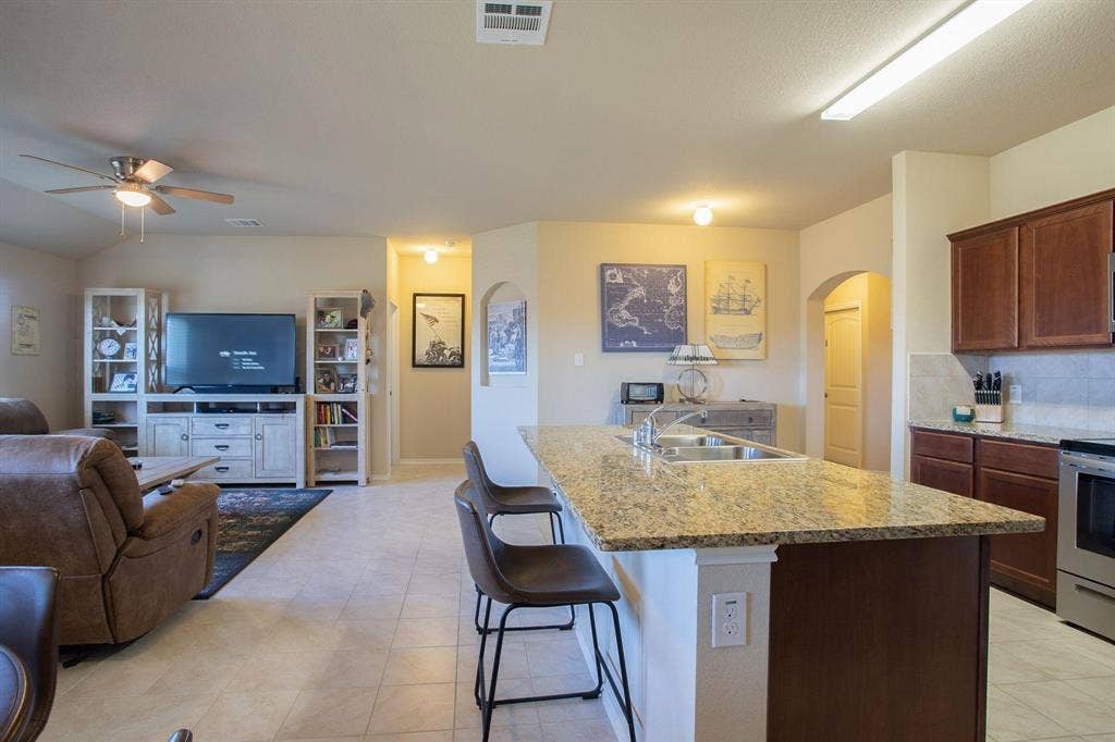 1063 Decker Drive, Fate, TX 75189 1063 Decker Drive, Fate, TX 75189
