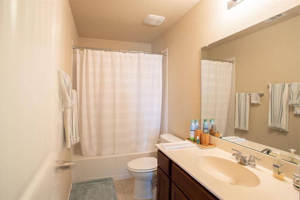 1063 Decker Drive, Fate, TX 75189 1063 Decker Drive, Fate, TX 75189