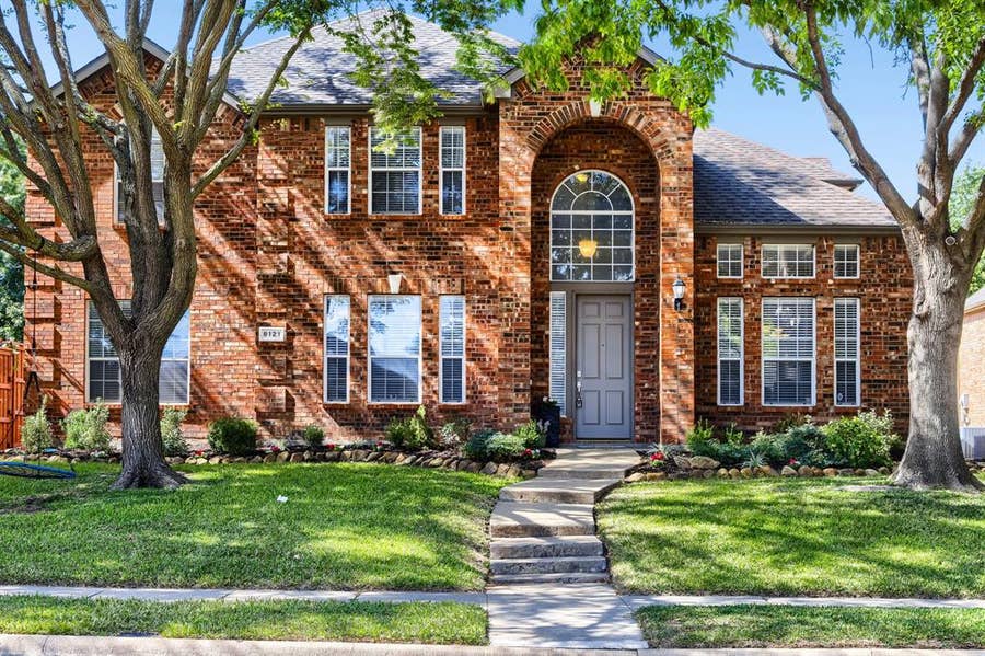 Property photo for 8121 Fountain Springs Drive, Plano, TX