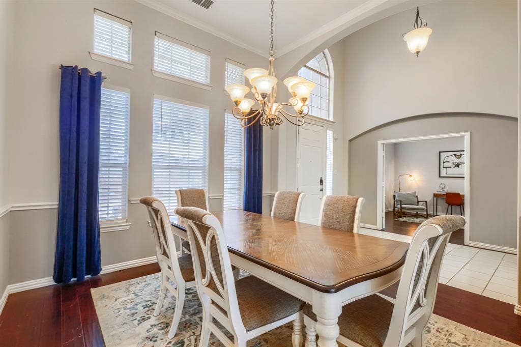 8121 Fountain Springs Drive, Plano, TX 75025 8121 Fountain Springs Drive, Plano, TX 75025