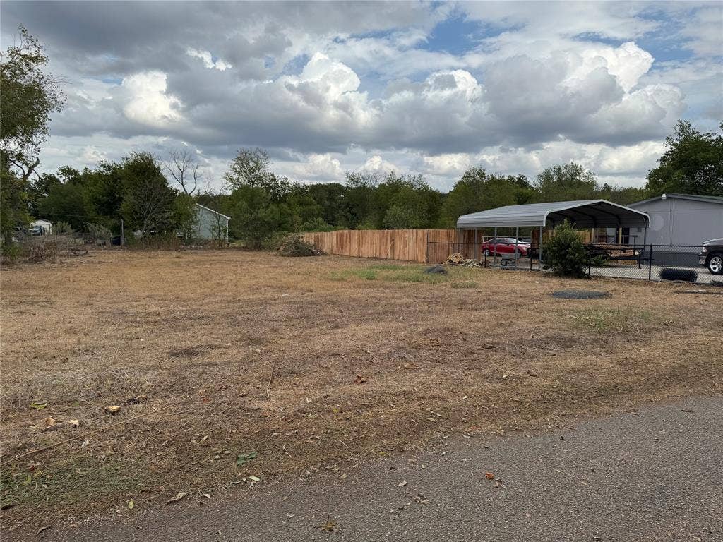415 E 20th Street, Waco, TX 76705 Expansive lot
