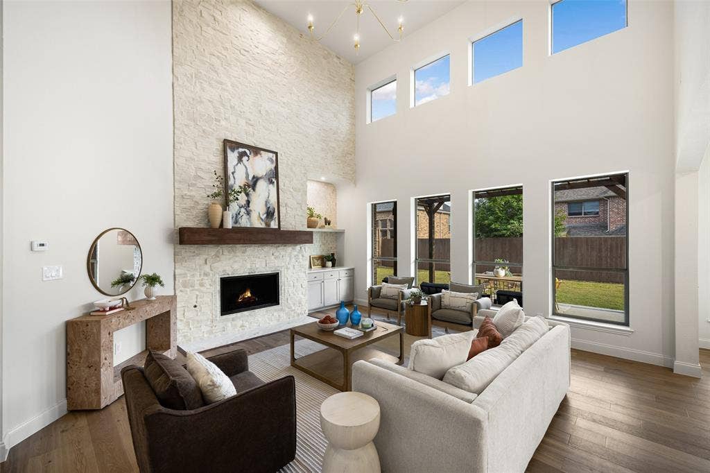 15653 Crown Cove Lane, Frisco, TX 75035 15653 Crown Cove Lane, Frisco, TX 75035