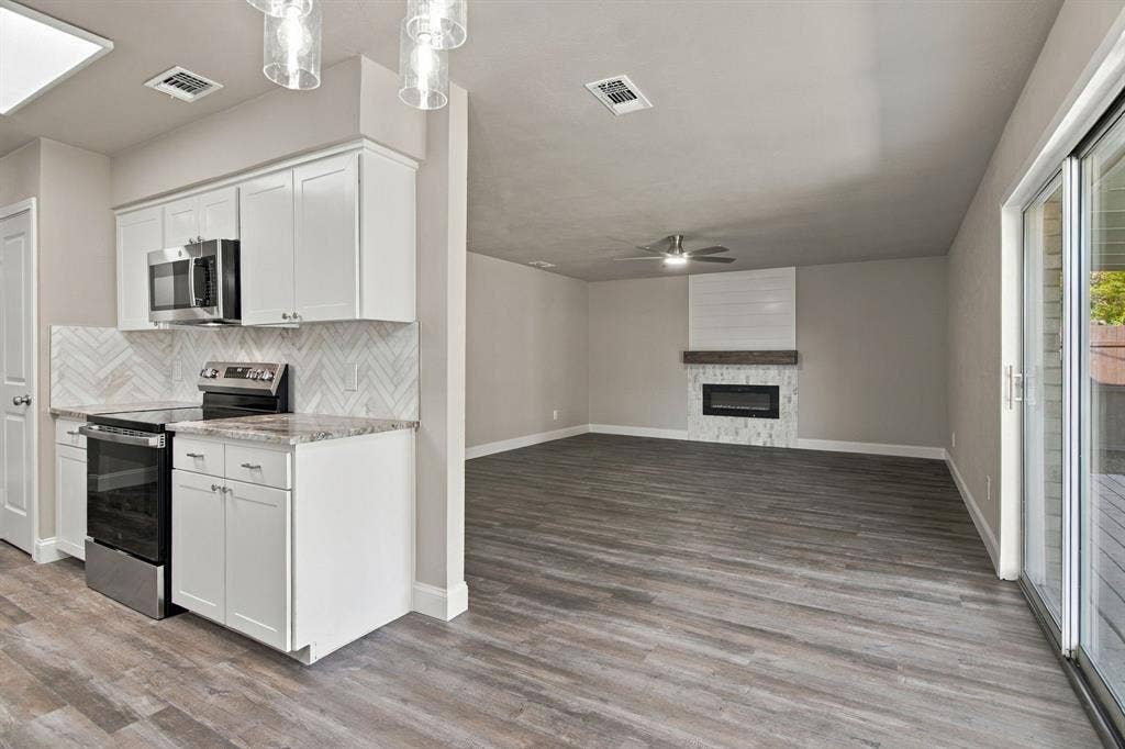 7025 Lincolnshire Lane, North Richland Hills, TX 76182 7025 Lincolnshire Lane, North Richland Hills, TX 76182