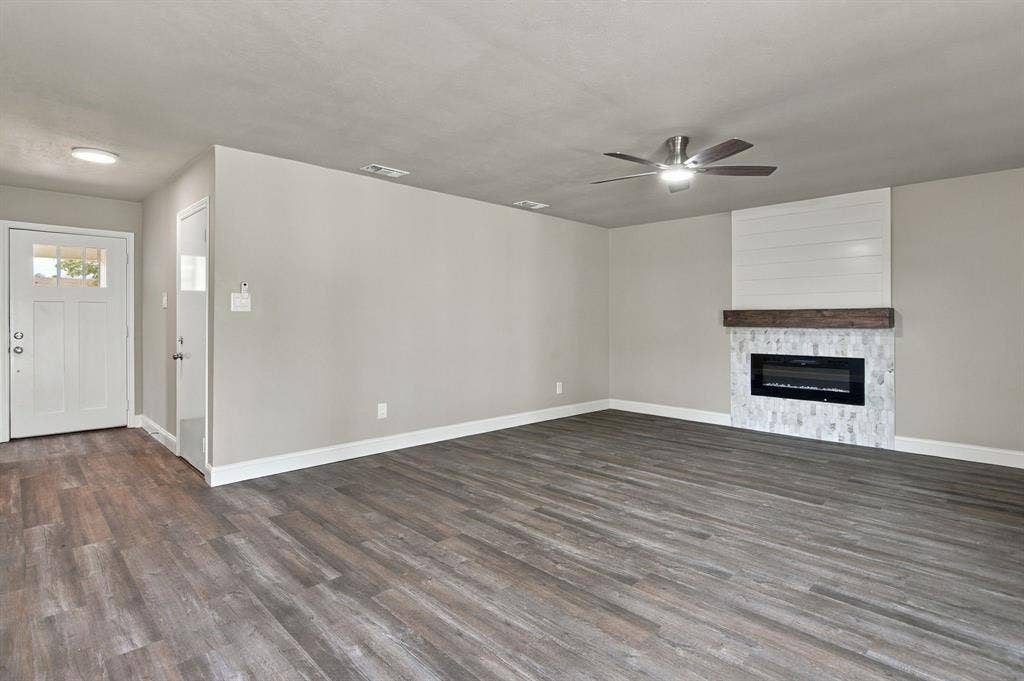 7025 Lincolnshire Lane, North Richland Hills, TX 76182 7025 Lincolnshire Lane, North Richland Hills, TX 76182