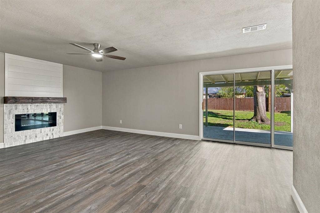 7025 Lincolnshire Lane, North Richland Hills, TX 76182 7025 Lincolnshire Lane, North Richland Hills, TX 76182