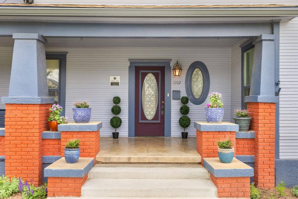 1102 S College Street, Brady, TX 76825