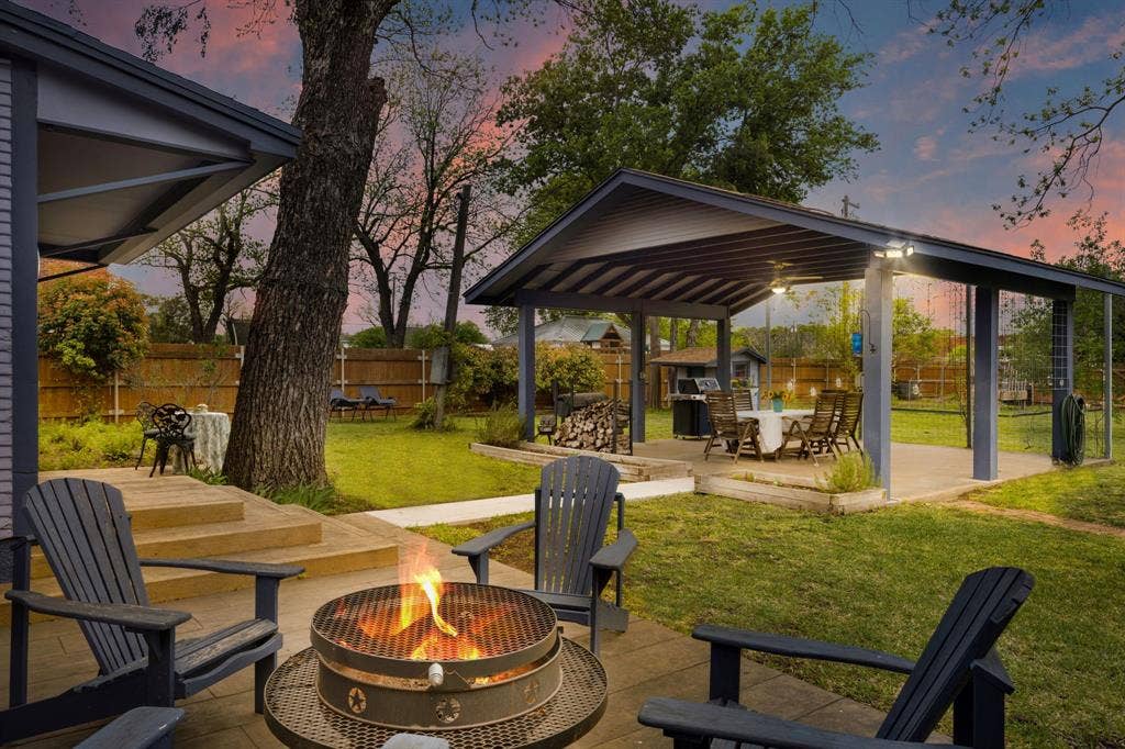 1102 S College Street, Brady, TX 76825