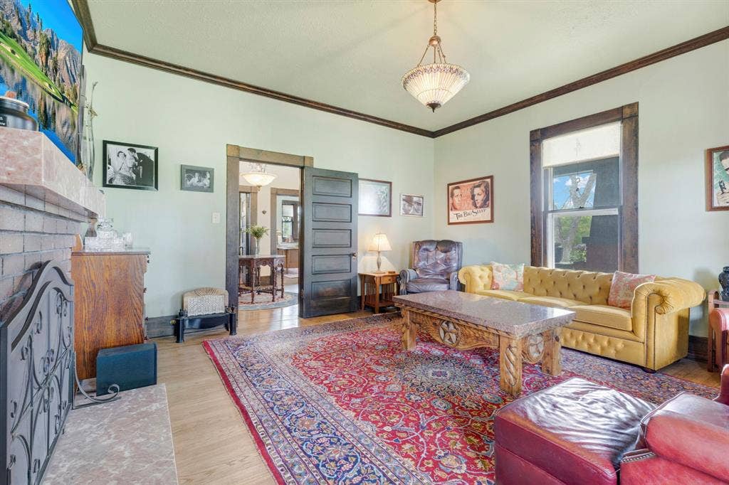 1102 S College Street, Brady, TX 76825