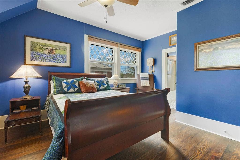 1102 S College Street, Brady, TX 76825