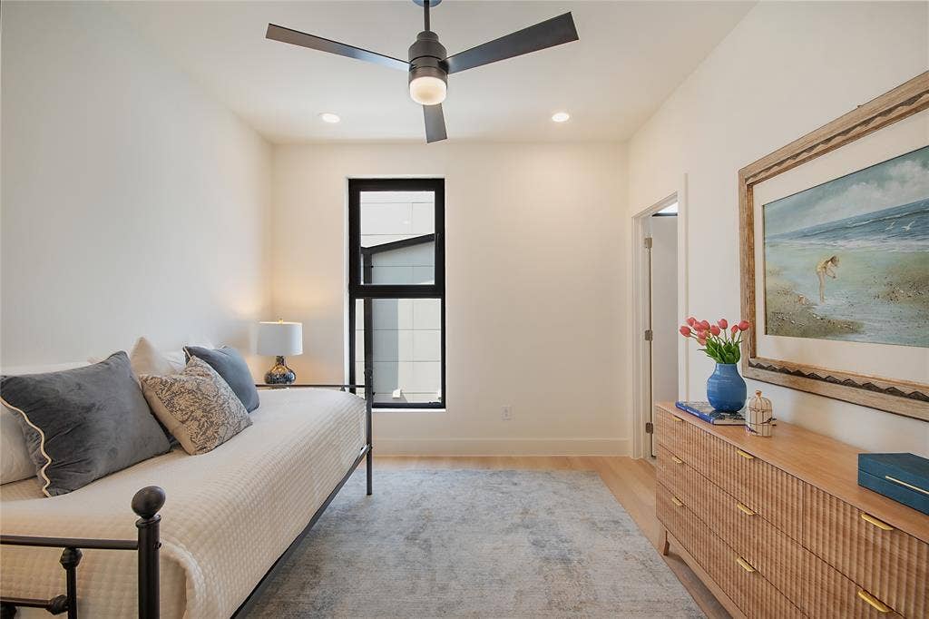 4420 Atoka Street, #103, Dallas, TX 75204 4420 Atoka Street, #103, Dallas, TX 75204