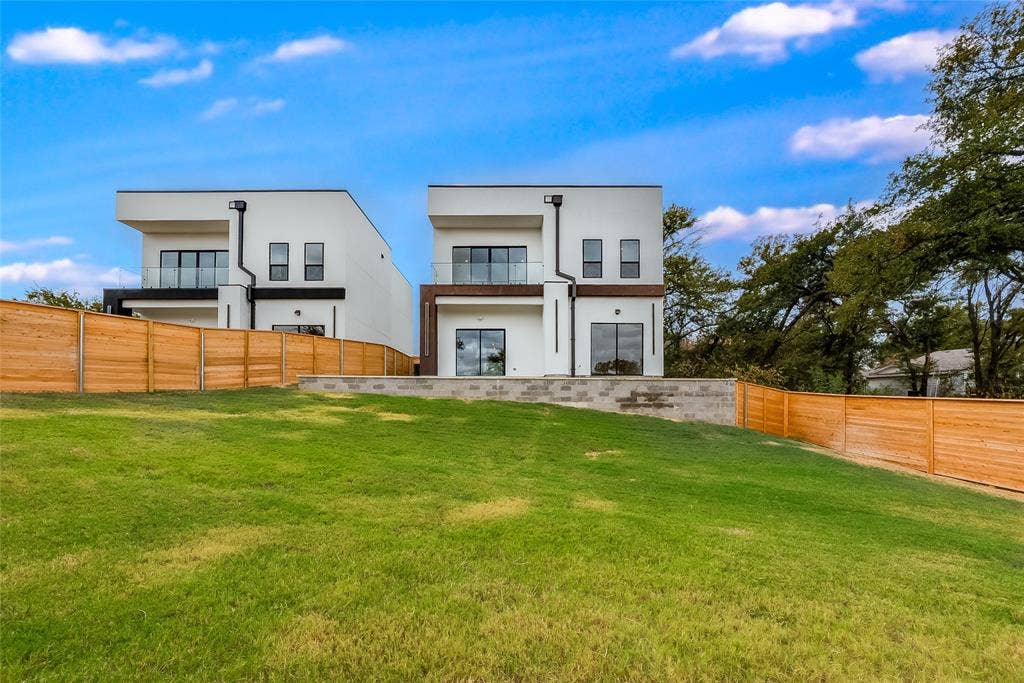 4581 N Shore Drive, The Colony, TX 75056