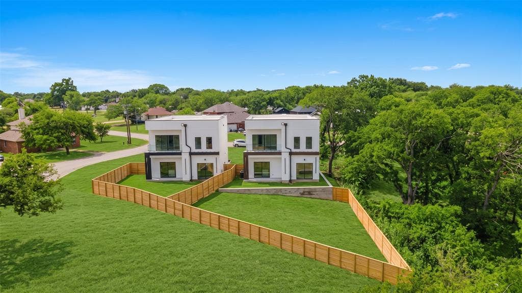 4581 N Shore Drive, The Colony, TX 75056