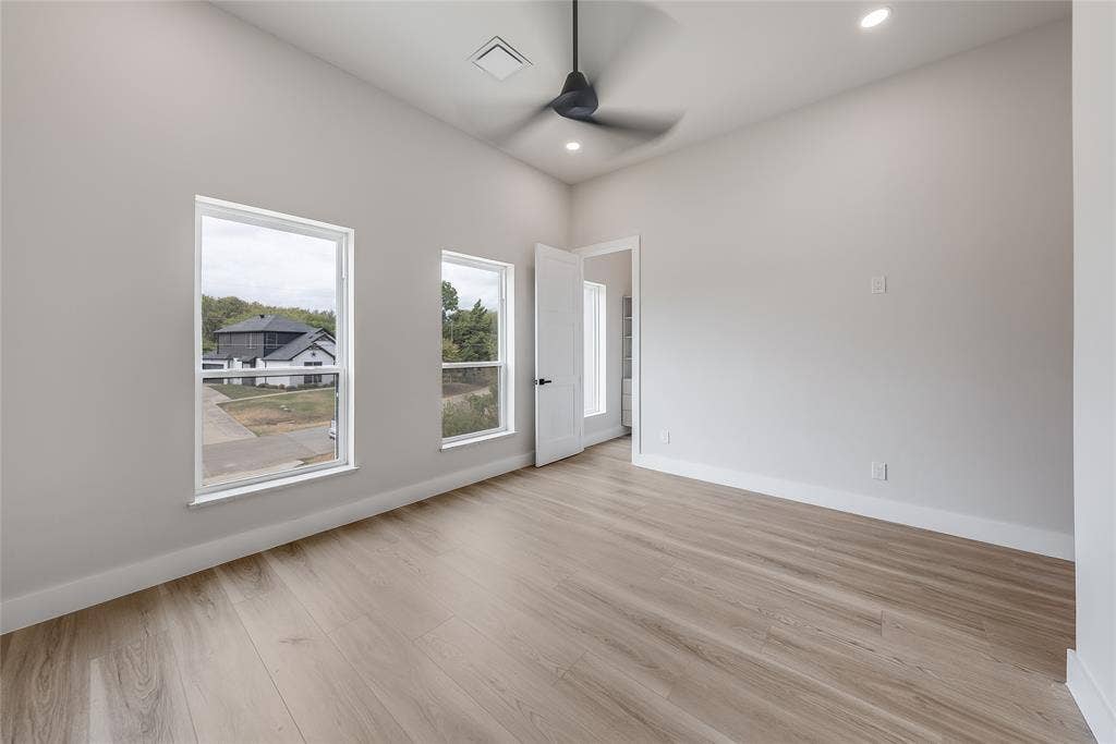4581 N Shore Drive, The Colony, TX 75056