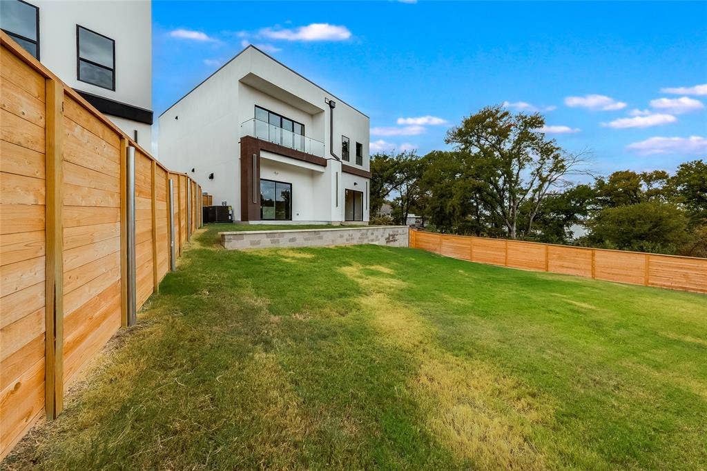 4581 N Shore Drive, The Colony, TX 75056