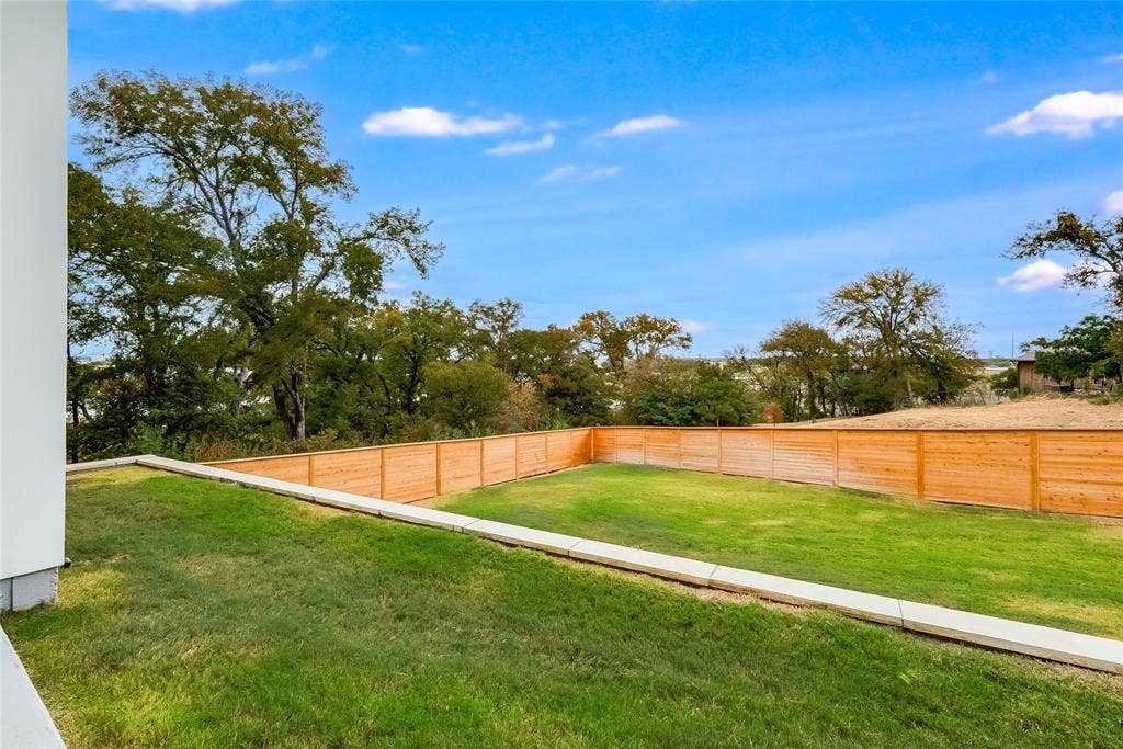 4581 N Shore Drive, The Colony, TX 75056